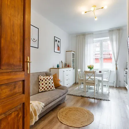 Heart Of Center Apartment